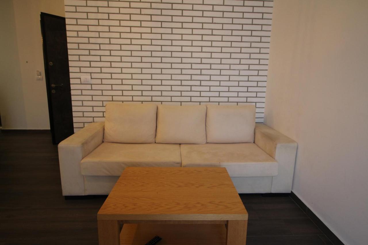 Sunrise Luxury Apartments Sarandë Esterno foto