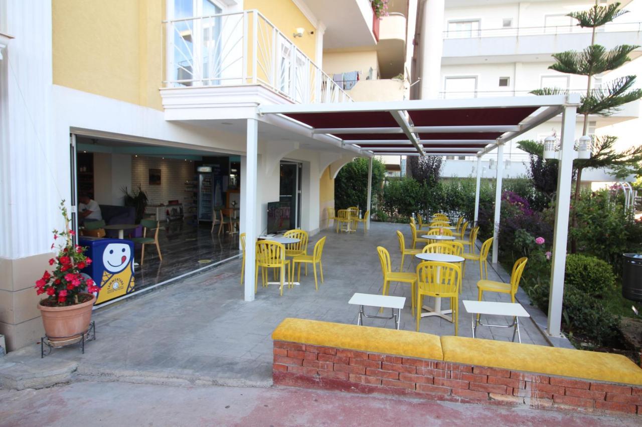 Sunrise Luxury Apartments Sarandë Esterno foto