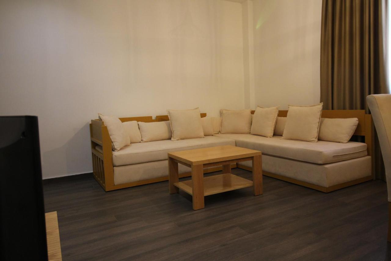 Sunrise Luxury Apartments Sarandë Esterno foto