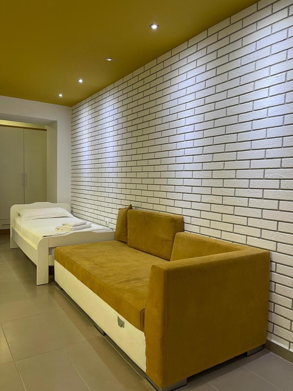 Sunrise Luxury Apartments Sarandë Esterno foto