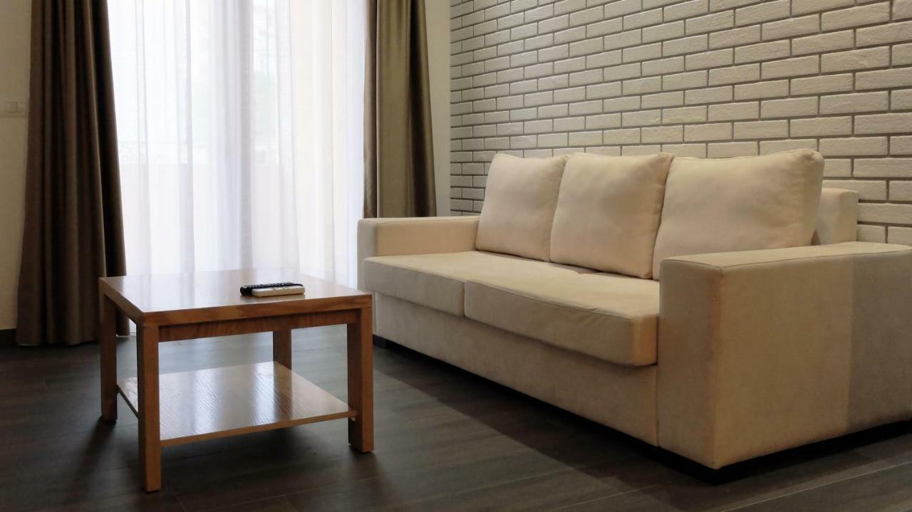 Sunrise Luxury Apartments Sarandë Esterno foto